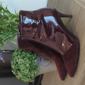 Rag and Bone size 39.5 Burgundy Patent Leather and Suede Ankle Boots wit…
